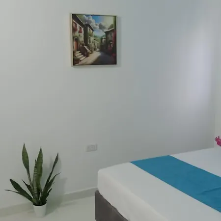 Pensión Torices 3*